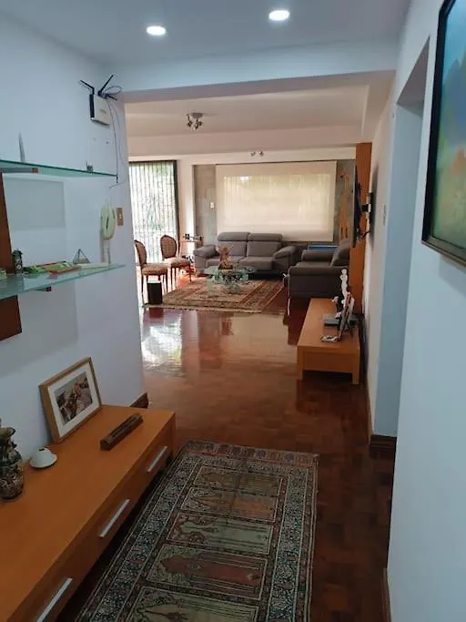 Apartmán Excelente Localidad En El Rosal Caracas Venezuela