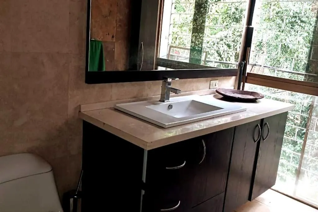 Apartmán Excelente Localidad En El Rosal Caracas 0*,  Venezuela