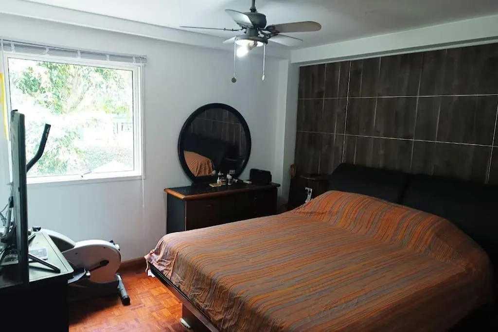 Apartamento Excelente Localidad En El Rosal Caracas